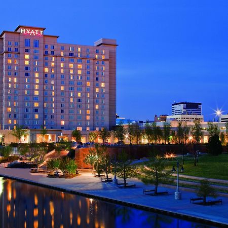 Hyatt Regency Wichita Hotel Bagian luar foto